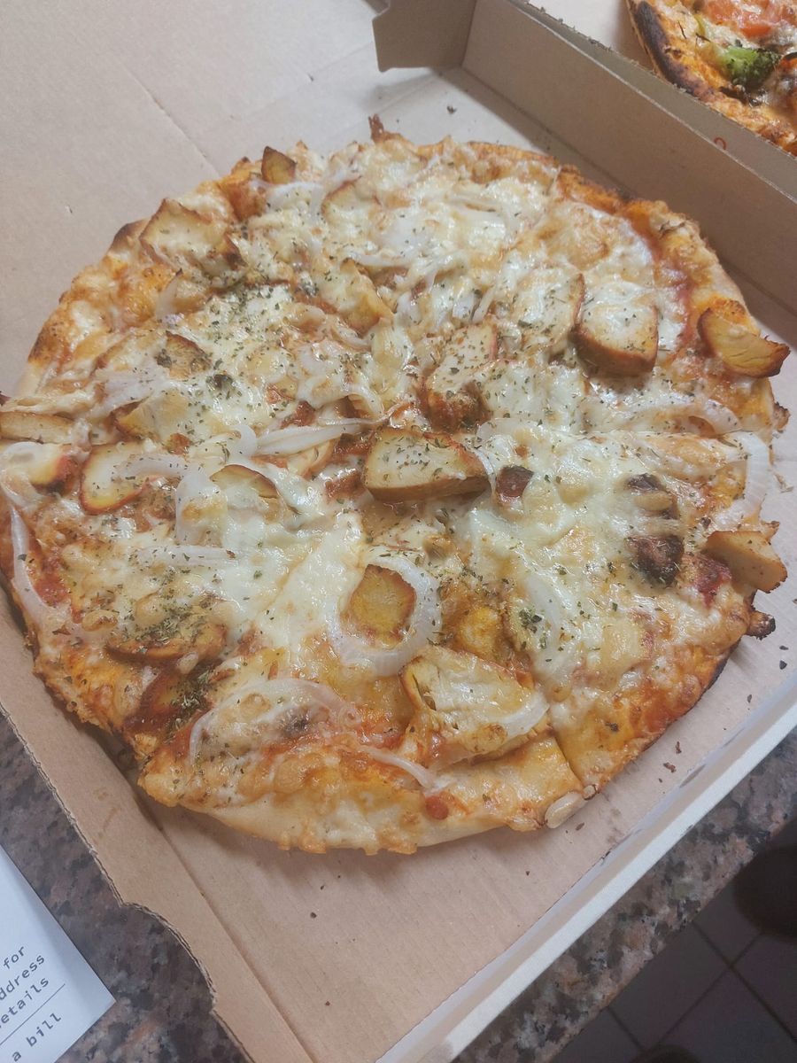 Punjabi Pizza Fusion von Curry & Pizza Erbach – für Eltern, die es beim Kindergeburtstag etwas würziger mögen