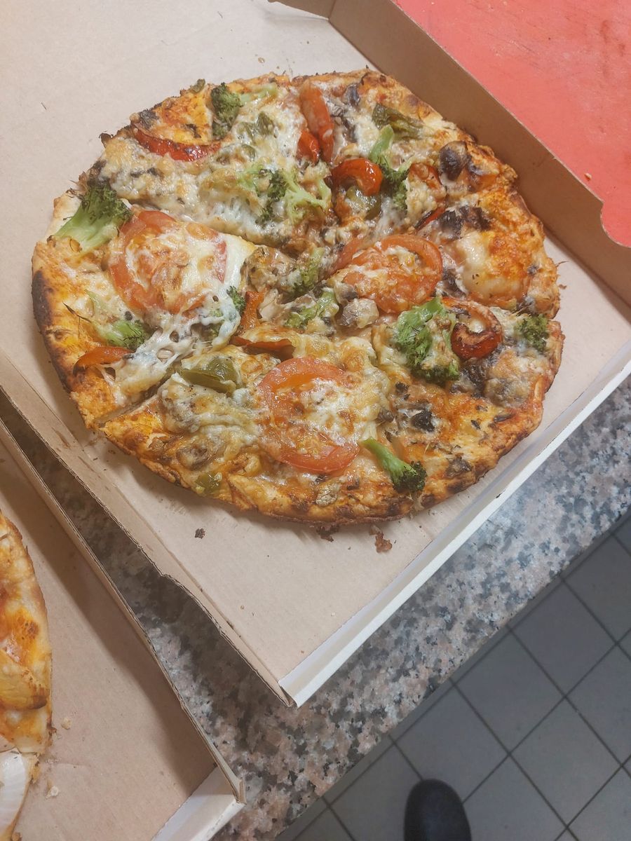 Pizza Vegetaria von Curry & Pizza Erbach, eine milde Sorte, die sich auch für Kindergeburtstage eignet