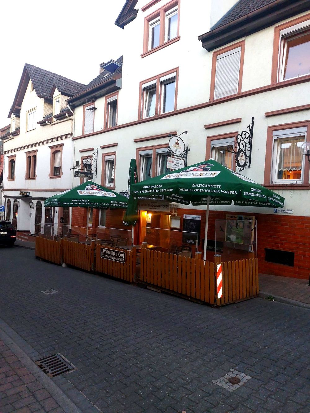 Restaurant Curry & Pizza Erbach mit Außenterrasse in der Bahnstraße 24 in Erbach im Odenwald